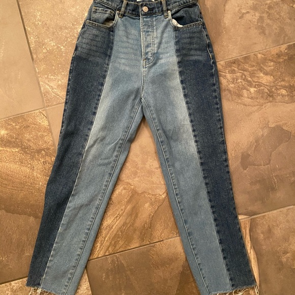 Pacsun high rise, straight leg jeans, light/dark colored, size 26(2) - Picture 2 of 2